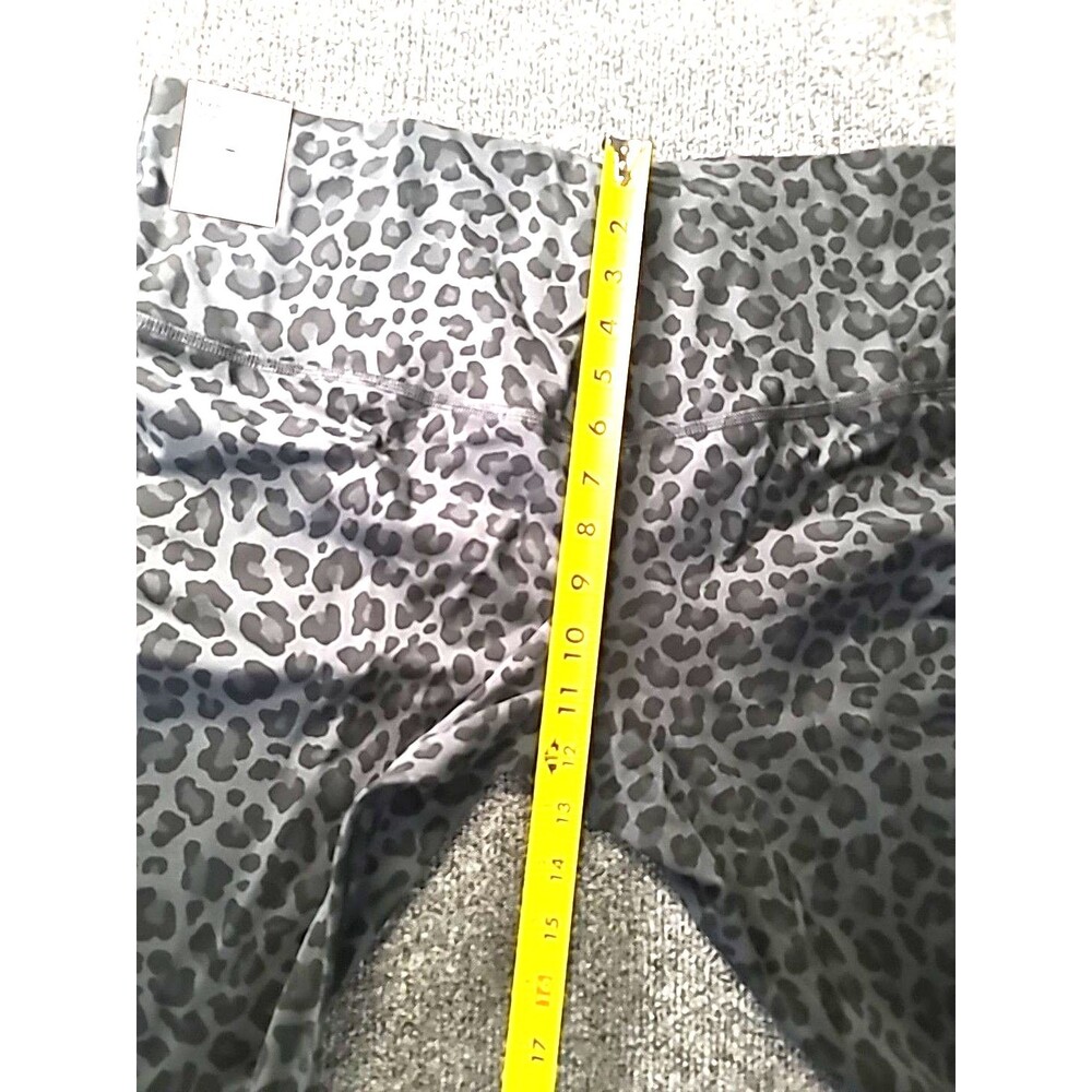 NWT Womens Nike Performance Legging SZ XXL Mid-Rise Dri-Fit Cheetah Print - Picture 9 of 11